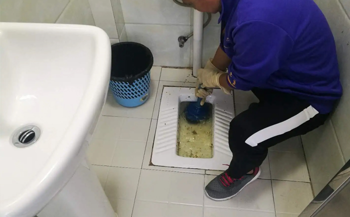 红坪镇疏通蹲坑